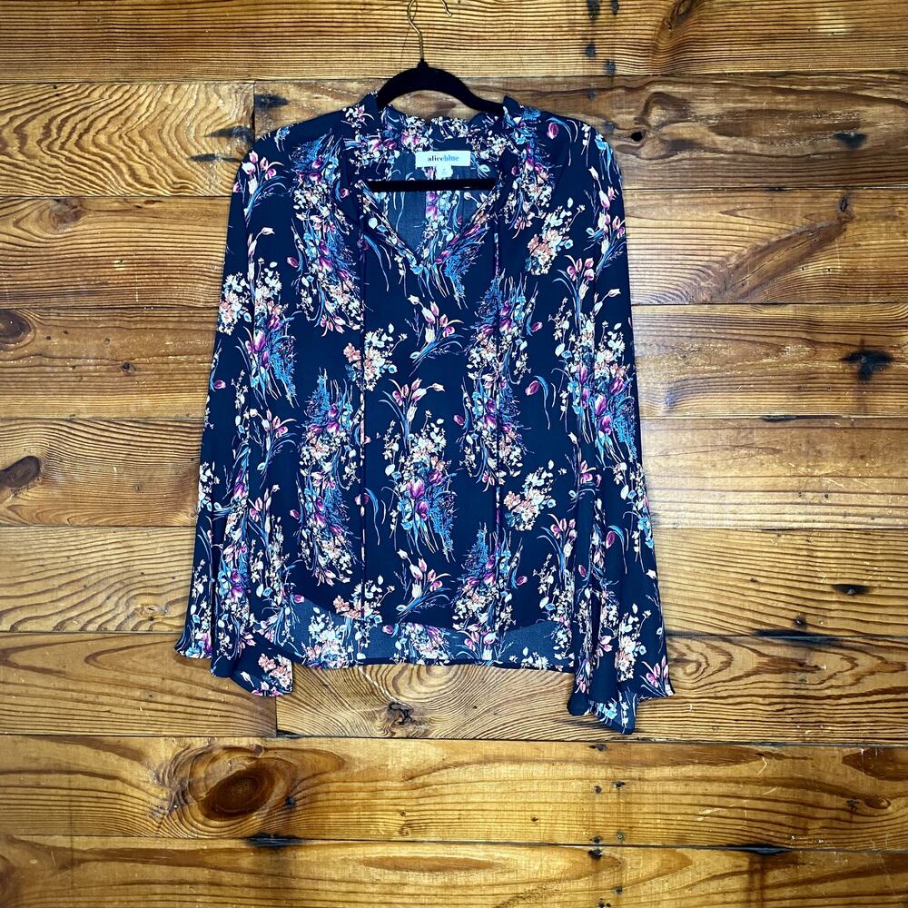 Alice Blue floral bell sleeve blouse size Medium